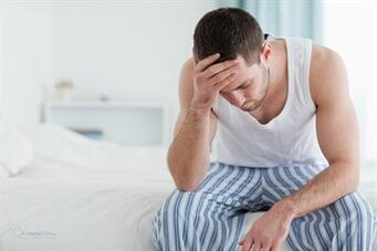 Schwéier Malaise ass ee vun de Symptomer vun akuter Prostatitis